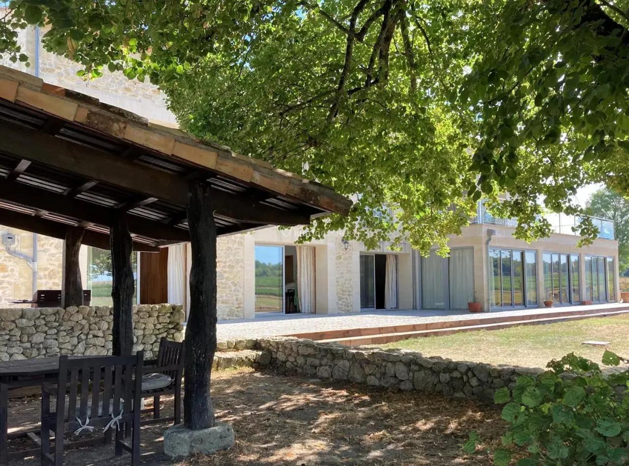 Hotel Fantastic Petit Beauval à Saint-Sulpice-et-Cameyrac Extérieur photo